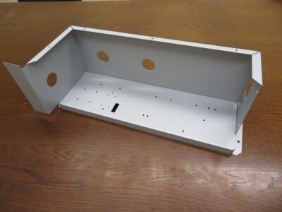 保冷装置用 電装ボックス（板金加工品）